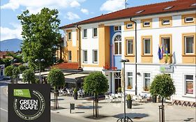 Lipa, Hotel&Bistro